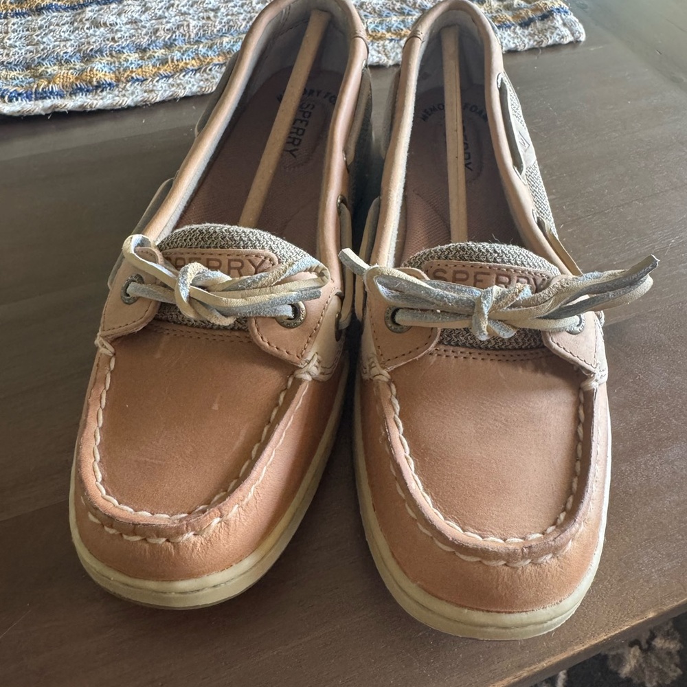 NWT Sperry Tan Women's Boat Shoes